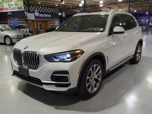 Certified 2023 BMW X5 xDrive40i w/ Premium Package AWD/4WD image 1