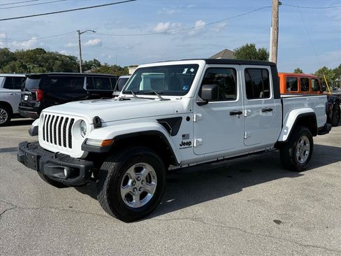 Used 2021 Jeep Gladiator Sport AWD/4WD image 8