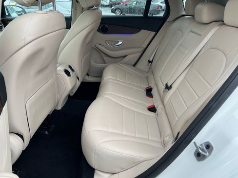 Used 2022 Mercedes-Benz GLC 300 image 29