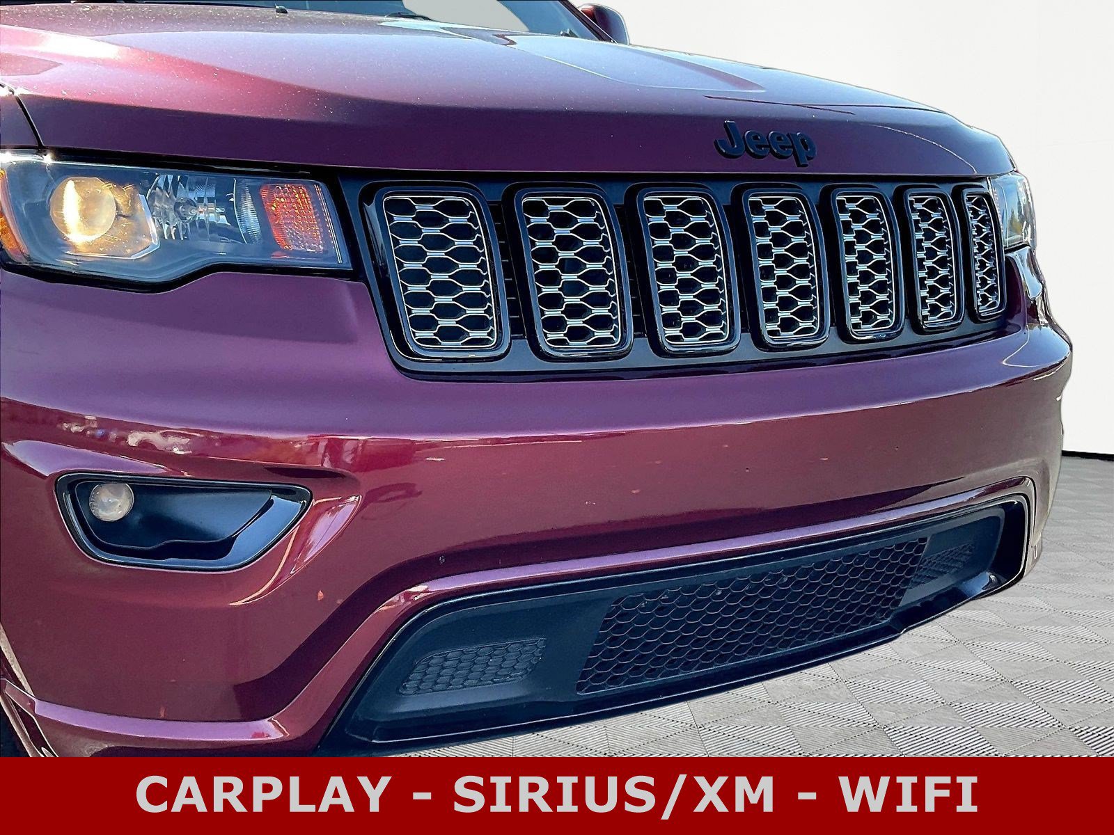 Used 2020 Jeep Grand Cherokee Altitude AWD/4WD image 34