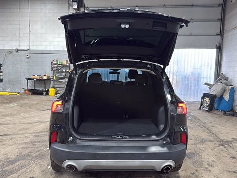 Used 2022 Ford Escape SEL image 28
