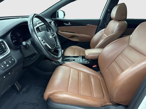 Used 2019 Kia Sorento SX AWD/4WD image 17