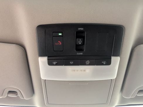 Used 2023 Nissan Altima 2.5 SV w/ SV Premium Package FWD image 25