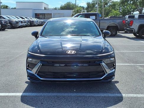 Used 2024 Hyundai Sonata SEL w/ Convenience Package FWD image 2