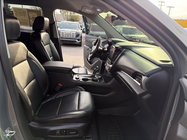 Used 2018 Chevrolet Traverse LT FWD image 28