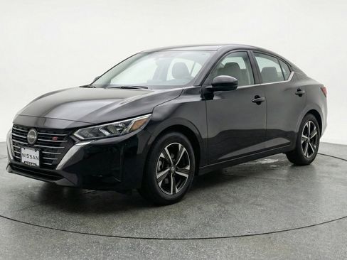 Used 2025 Nissan Sentra SV FWD image 3