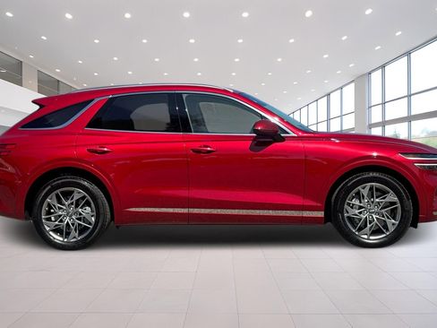 Used 2025 Genesis GV70 2.5T AWD/4WD image 3