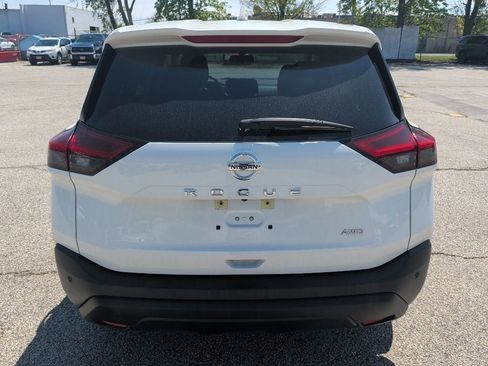 Used 2021 Nissan Rogue S AWD/4WD image 6