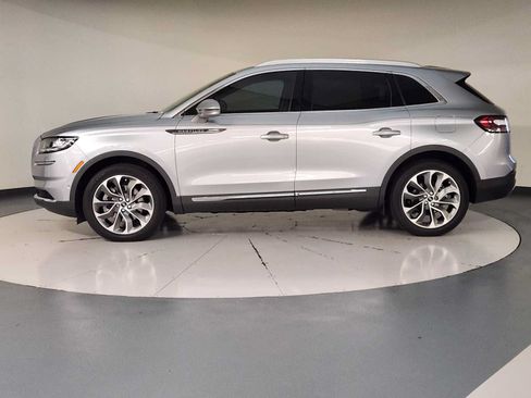 Used 2023 Lincoln Nautilus Reserve w/ Equipment Group 201A FWD image 7