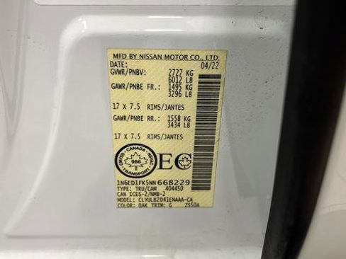 Used 2022 Nissan Frontier SV AWD/4WD image 27