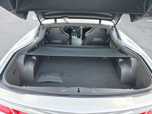 Used 2017 Chevrolet Corvette Stingray Coupe RWD image 9