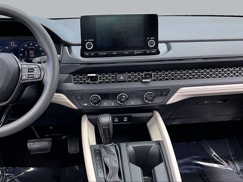 Used 2024 Honda Accord EX image 7