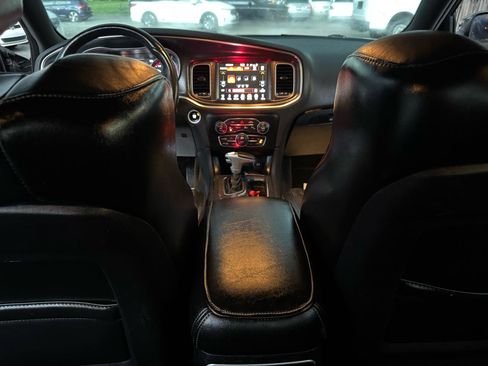 Used 2016 Dodge Charger R/T RWD image 13