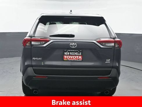 Certified 2025 Toyota RAV4 LE AWD/4WD image 5