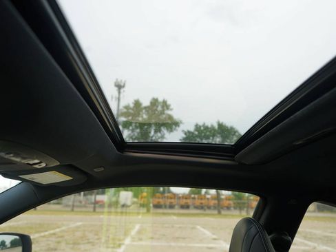 Used 2019 INFINITI Q60 3.0t Luxe AWD/4WD image 21