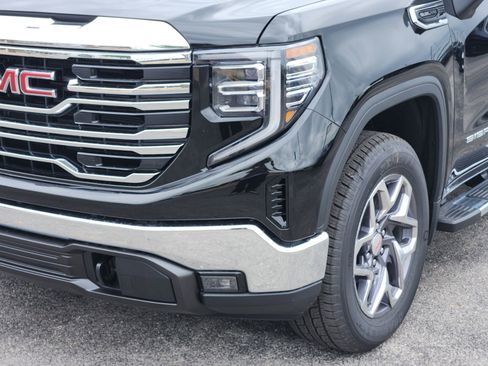 New 2026 GMC Sierra 1500 SLT w/ SLT Premium Package image 11