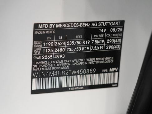 Certified 2026 Mercedes-Benz GLB 250 4MATIC image 33