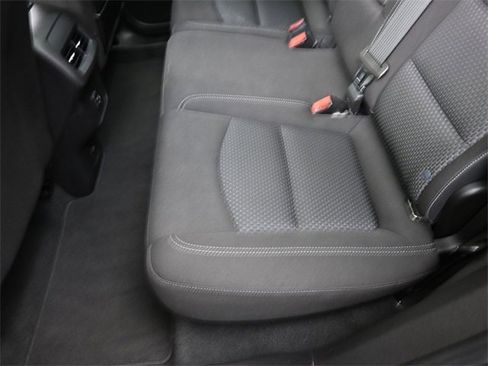 Used 2023 GMC Terrain SLE w/ Driver Convenience Package image 21