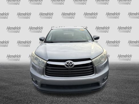 Used 2015 Toyota Highlander XLE image 3