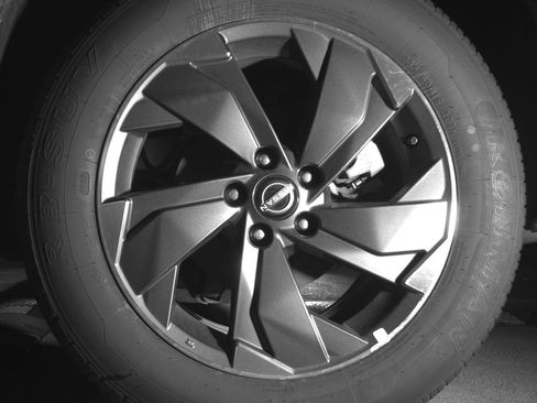 Used 2025 Nissan Rogue SV image 14