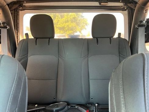 Used 2019 Jeep Wrangler Sport AWD/4WD image 20