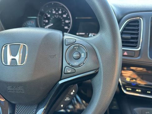 Used 2022 Honda HR-V EX image 15
