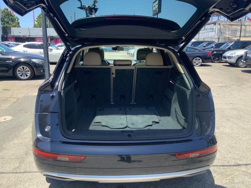 Used 2018 Audi Q5 2.0T Premium w/ Convenience Package AWD/4WD image 17