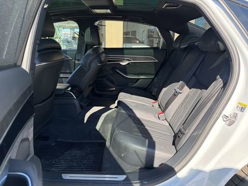 Used 2020 Audi A8 L 4.0T w/ Executive Package image 32
