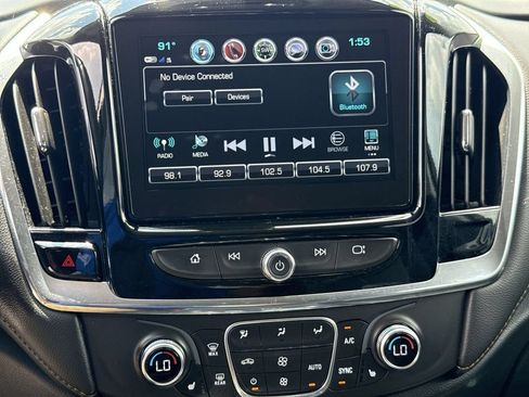Used 2019 Chevrolet Traverse LT w/ LT Premium Package AWD/4WD image 21