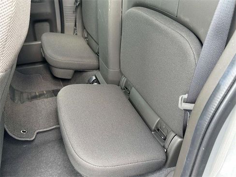 Used 2020 Nissan Frontier S image 17