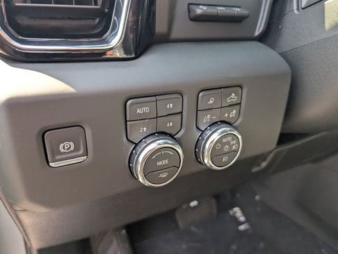 New 2026 GMC Sierra 2500 Denali w/ Denali Reserve Package AWD/4WD image 16