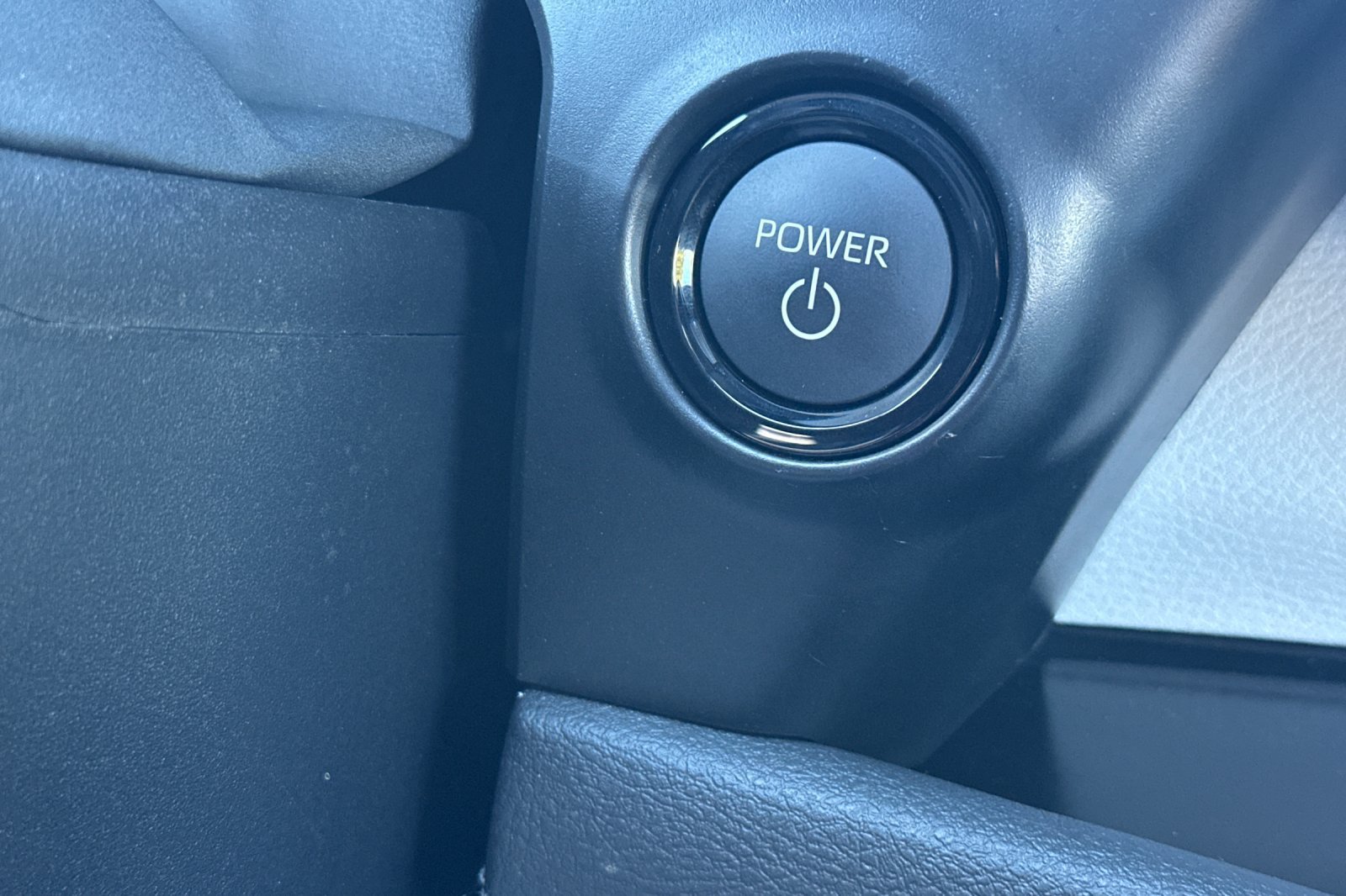 Certified 2026 Toyota Sienna LE FWD image 36