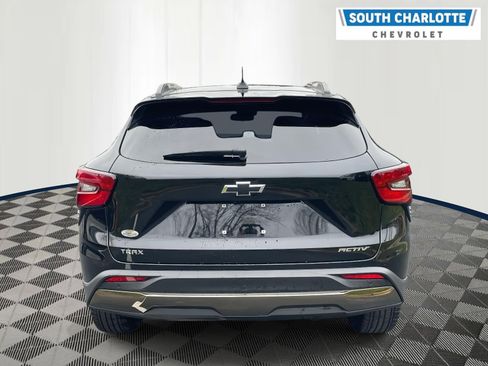 Used 2024 Chevrolet Trax ACTIV w/ Driver Confidence Package image 6