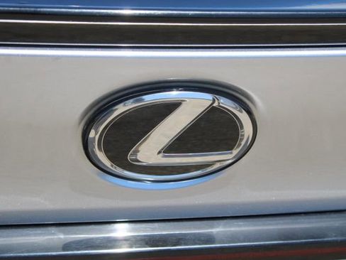 Used 2023 Lexus IS 350 F Sport RWD image 8