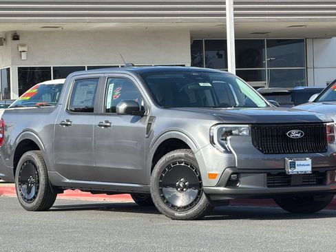 Used 2026 Ford Maverick Lobo AWD/4WD image 2