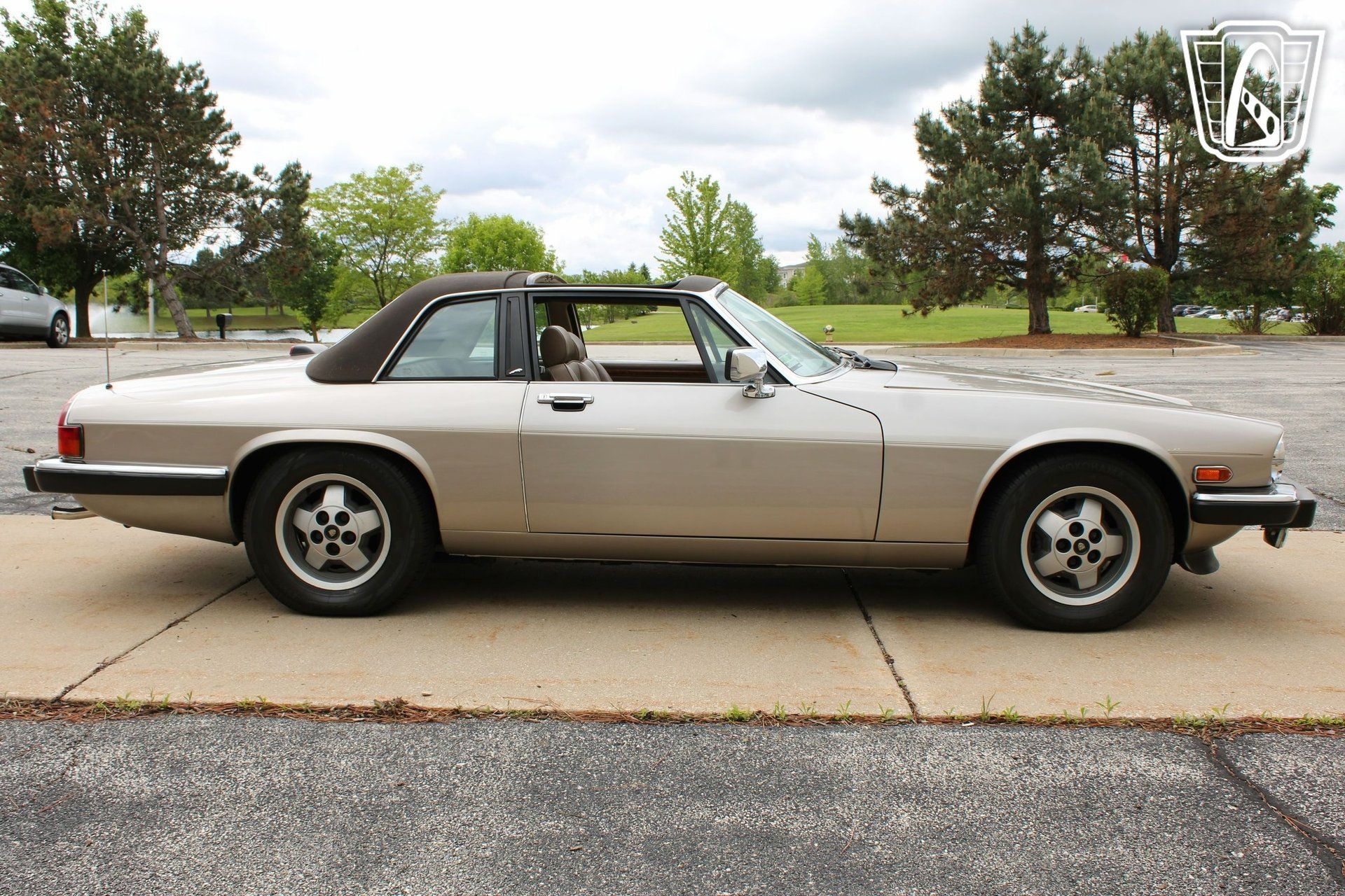 Used 1988 Jaguar XJS V12 Convertible RWD image 14