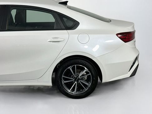 Used 2023 Kia Forte LXS FWD image 40
