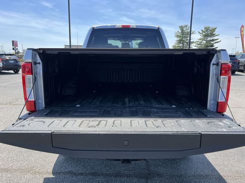 Used 2019 Ford F250 XLT w/ XLT Premium Package image 32