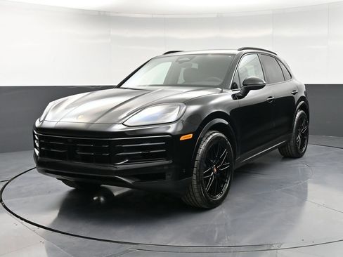 New 2026 Porsche Cayenne AWD/4WD image 1