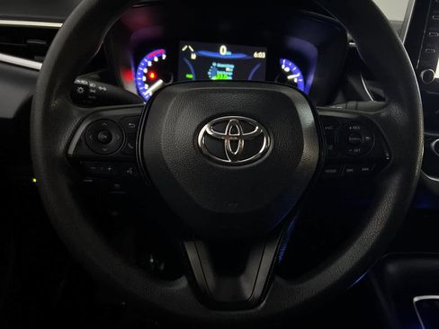 Used 2020 Toyota Corolla LE image 22