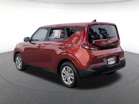 Used 2021 Kia Soul LX FWD image 4