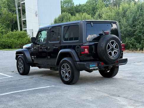 Used 2021 Jeep Wrangler Unlimited Sport AWD/4WD image 18