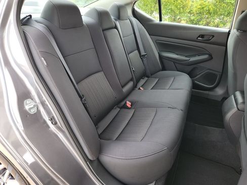 Used 2025 Nissan Altima 2.5 SV FWD image 15