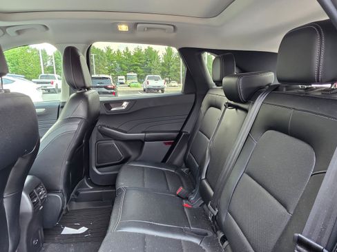 Used 2022 Ford Escape SEL AWD/4WD image 10