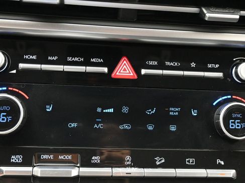 Used 2024 Hyundai Santa Fe XRT image 32