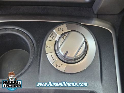 Used 2022 Toyota 4Runner Limited AWD/4WD image 21