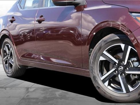 Certified 2025 Nissan Sentra SV FWD image 3