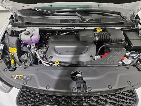 New 2026 Chrysler Pacifica Limited w/ S Appearance Package image 11