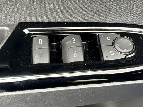 Certified 2024 Honda Prologue EX image 12