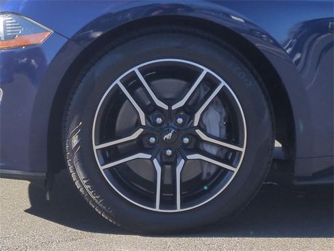 Used 2018 Ford Mustang GT image 17